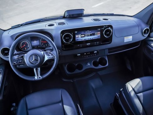 New 2026 Mercedes-Benz Sprinter 3500 image 18
