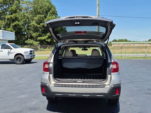 Used 2018 Subaru Outback 2.5i Limited AWD/4WD image 33