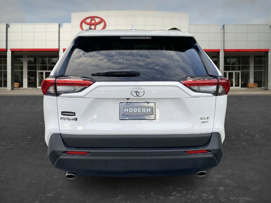 Certified 2025 Toyota RAV4 XLE AWD/4WD image 7