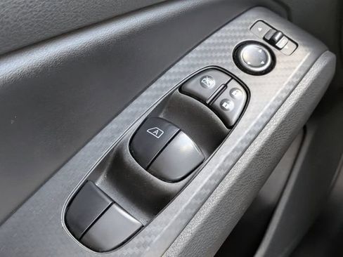 Used 2024 Nissan Altima 2.5 SV FWD image 22
