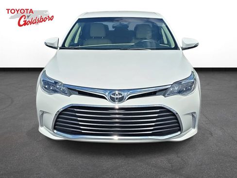 Used 2016 Toyota Avalon XLE FWD image 2
