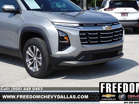 Used 2026 Chevrolet Equinox LT FWD image 40