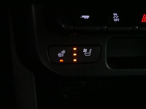 Used 2021 GMC Canyon Denali image 22