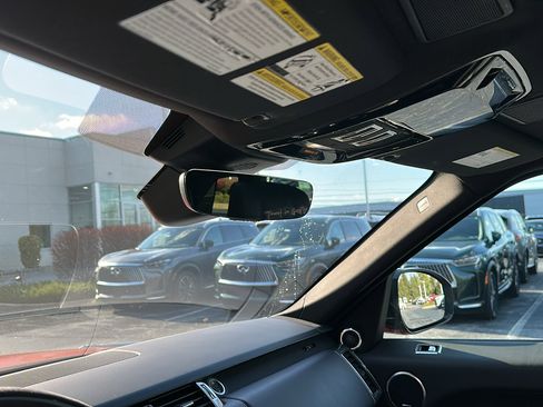 Used 2021 Land Rover Range Rover Sport HST image 23