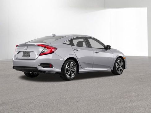 Used 2018 Honda Civic EX-T image 4