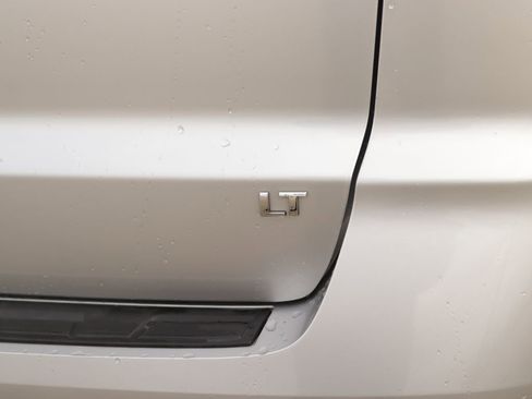 Used 2017 Chevrolet Traverse LT FWD image 33