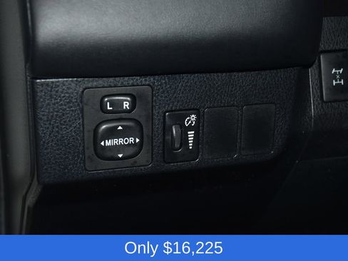 Used 2016 Toyota RAV4 SE AWD/4WD image 2