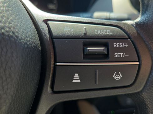 Certified 2026 Honda HR-V LX image 35