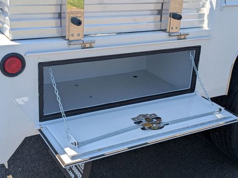 New 2024 Ford F550 4x4 Regular Cab Super Duty image 33