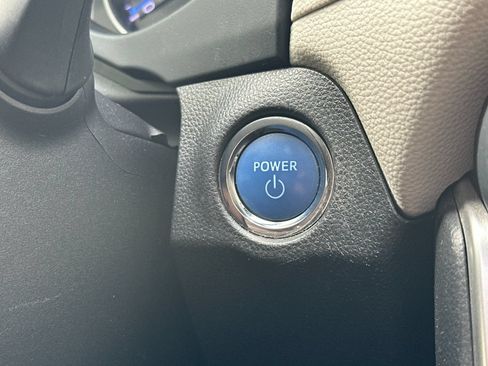 Used 2019 Toyota RAV4 XLE w/ Convenience Package AWD/4WD image 21