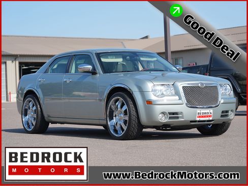 Used 2006 Chrysler 300 C w/ Navigation & Sound Group II AWD/4WD image 1