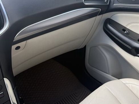 Used 2015 Ford Edge Titanium w/ Equipment Group 301A FWD image 21