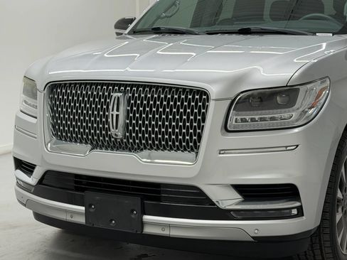 Used 2019 Lincoln Navigator L Select w/ Cargo Package AWD/4WD image 90