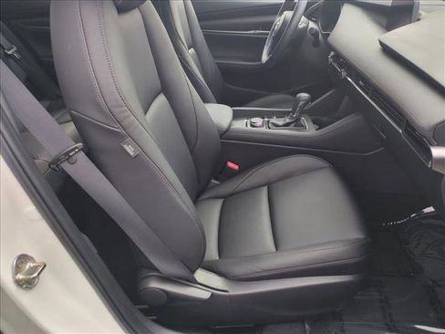 Used 2021 MAZDA MAZDA3 s image 19