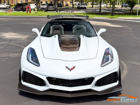 Used 2019 Chevrolet Corvette ZR1 RWD image 6