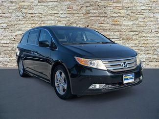 Used 2013 Honda Odyssey Touring video 1