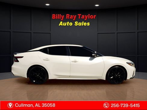 Used 2023 Nissan Maxima SR w/ Sport Mat Group image 5
