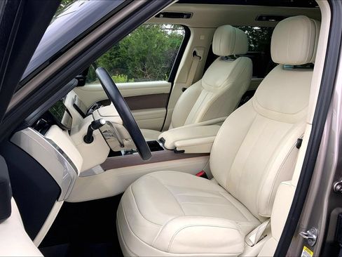 Used 2023 Land Rover Range Rover SE AWD/4WD image 7