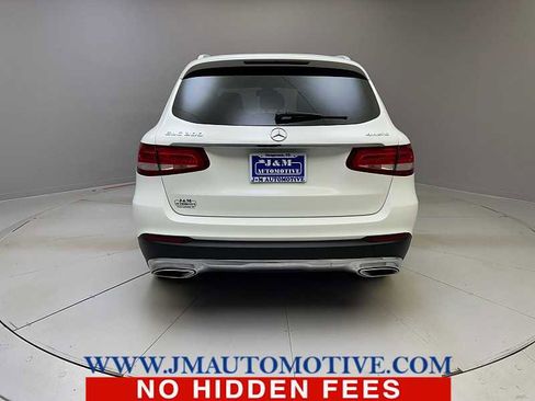 Used 2019 Mercedes-Benz GLC 300 4MATIC image 4