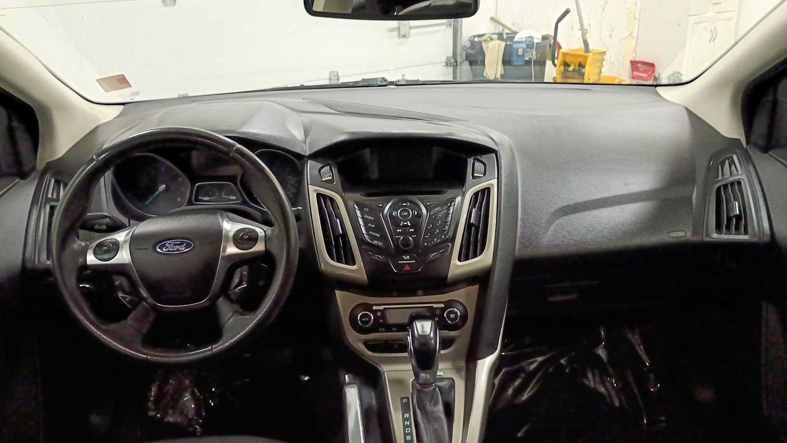 Used 2012 Ford Focus SEL FWD image 25