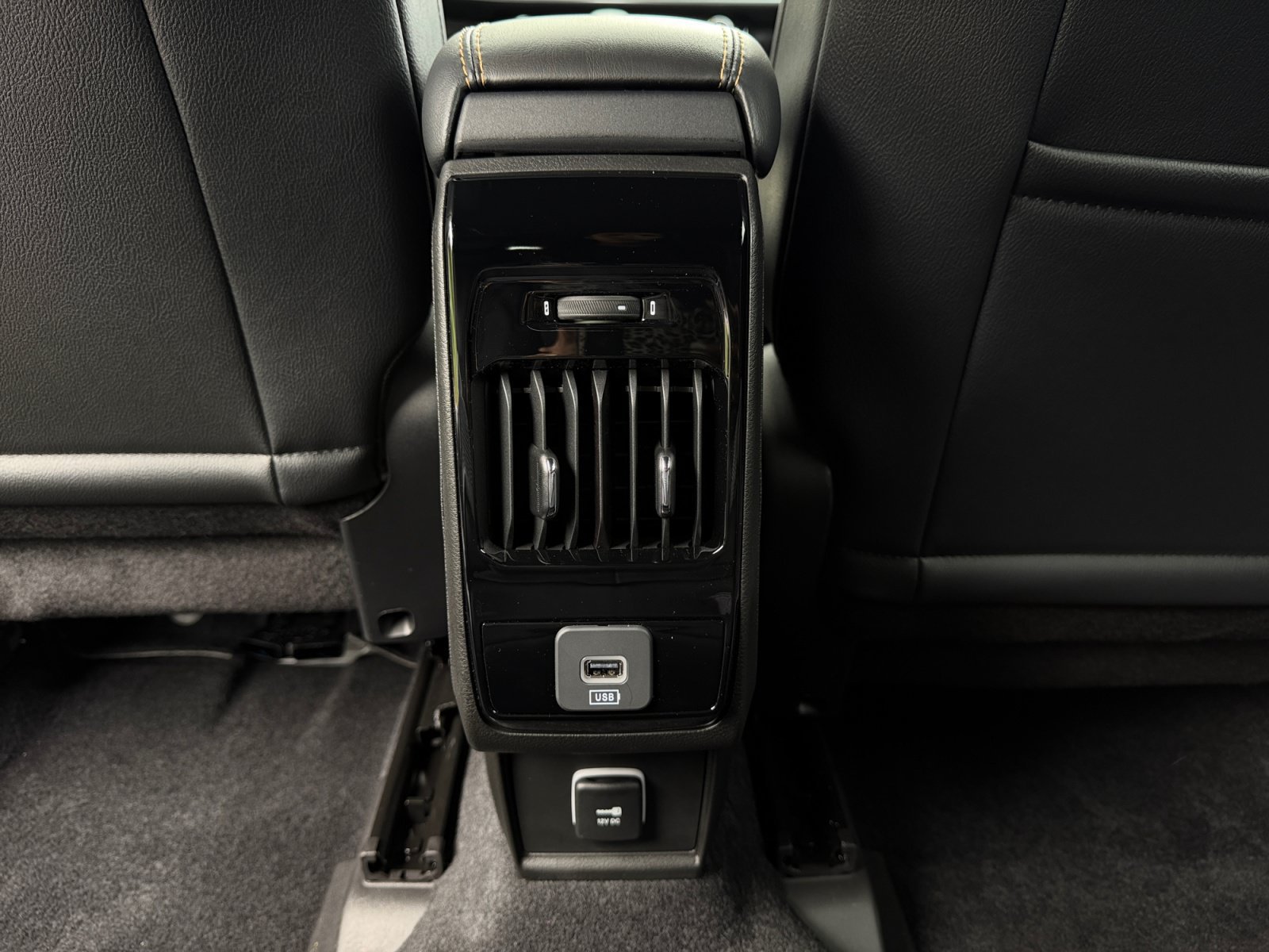 New 2026 Jeep Compass Latitude AWD/4WD image 21