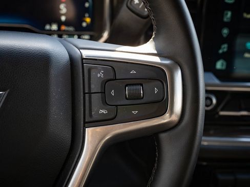 Used 2025 Chevrolet Silverado 1500 LT image 26