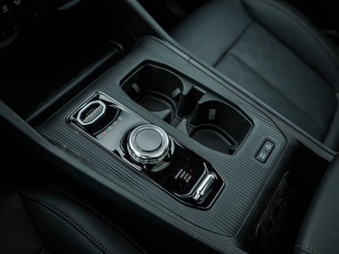 New 2026 Jeep Cherokee Overland AWD/4WD image 27