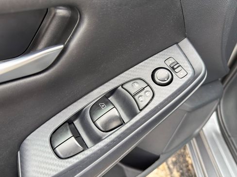 Used 2024 Nissan Sentra SV image 12