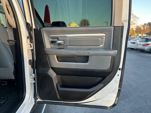 Used 2017 RAM 2500 Big Horn image 23