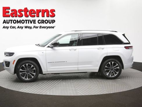 Used 2022 Jeep Grand Cherokee Overland AWD/4WD image 63