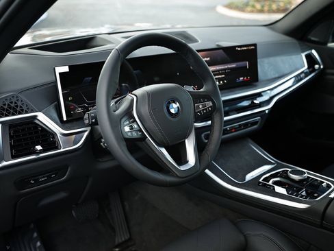 New 2026 BMW X5 xDrive50e w/ Climate Comfort Package image 19