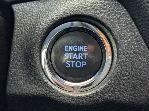 Used 2021 Toyota RAV4 XLE Premium FWD image 34