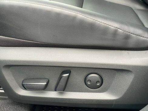 Certified 2023 Nissan Rogue SV w/ SV Premium B Package image 17