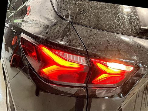 Used 2019 Chevrolet Blazer Premier w/ Sun and Wheels Package AWD/4WD image 27
