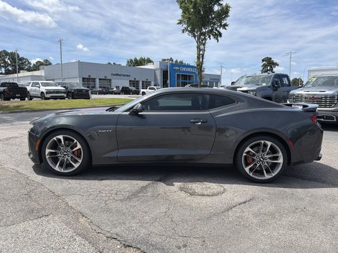Used 2017 Chevrolet Camaro SS w/ 50th Anniversary Edition RWD image 16