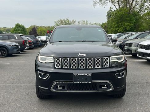 Used 2017 Jeep Grand Cherokee Overland AWD/4WD image 2
