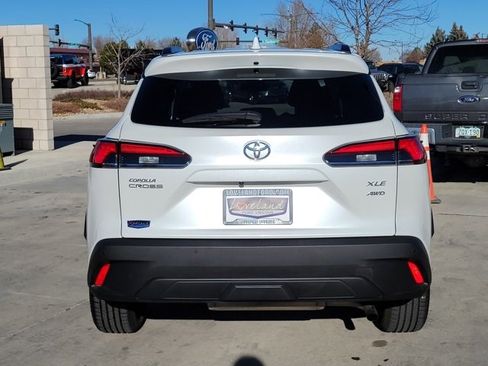 Used 2022 Toyota Corolla Cross XLE image 10