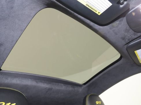 Used 2019 Porsche 911 Carrera T w/ Carrera T Interior Package image 11