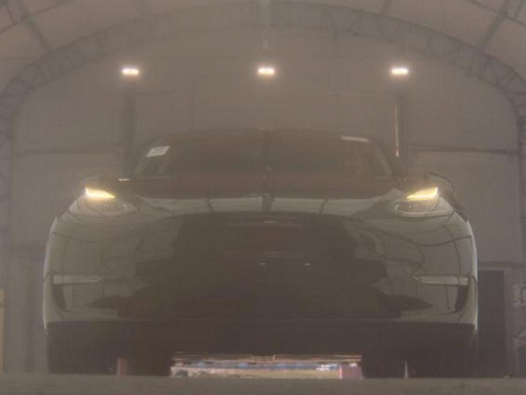 Used 2023 Tesla Model Y Long Range AWD/4WD image 4