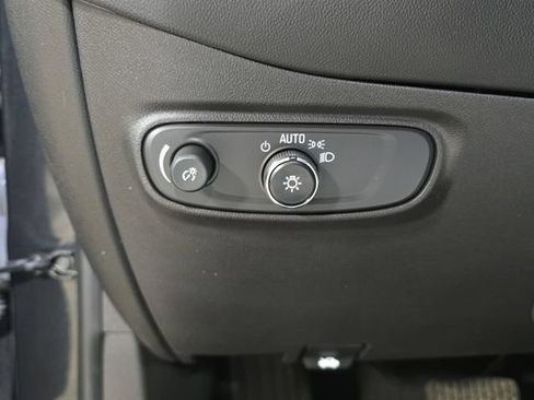 Used 2023 Chevrolet Equinox RS w/ RS Leather Package AWD/4WD image 27