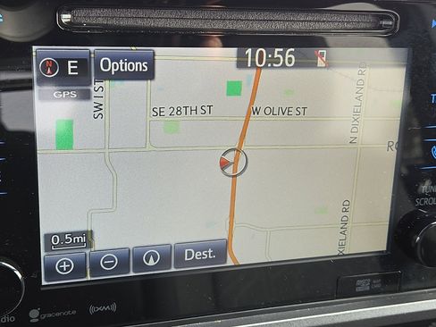 Used 2019 Toyota Tacoma TRD Sport image 17