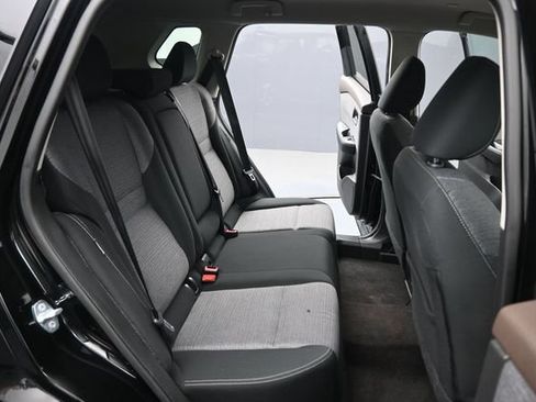 Used 2023 Nissan Rogue SV AWD/4WD image 16