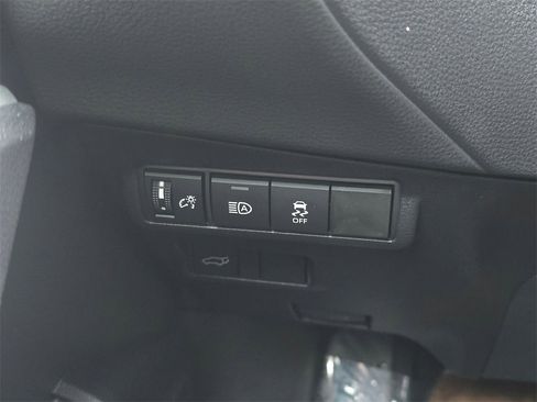 New 2026 Toyota Corolla Cross XLE image 27