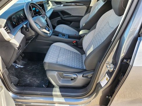 New 2026 Volkswagen Tiguan S image 11