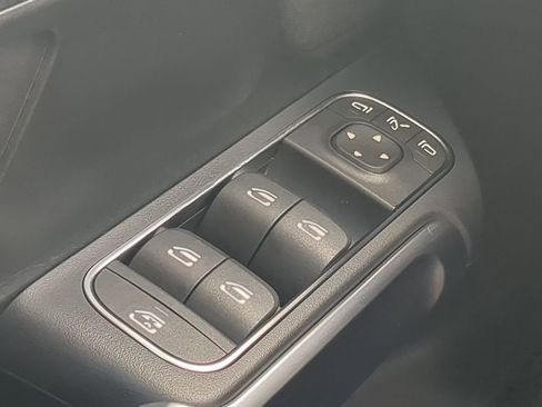 Certified 2024 Mercedes-Benz EQB 300 300 image 11