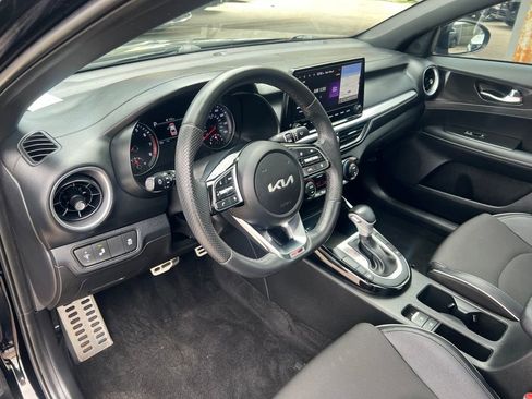 Certified 2023 Kia Forte GT-Line w/ GT-Line Premium Package FWD image 6