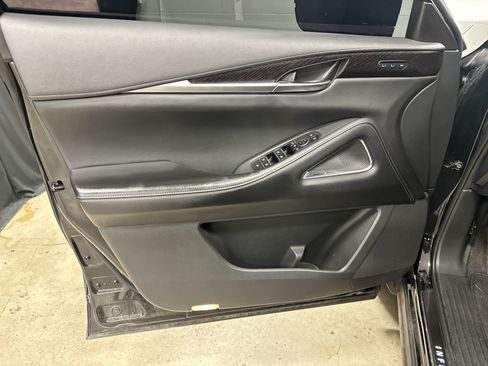 Used 2023 INFINITI QX60 Sensory w/ Vision Package AWD/4WD image 14