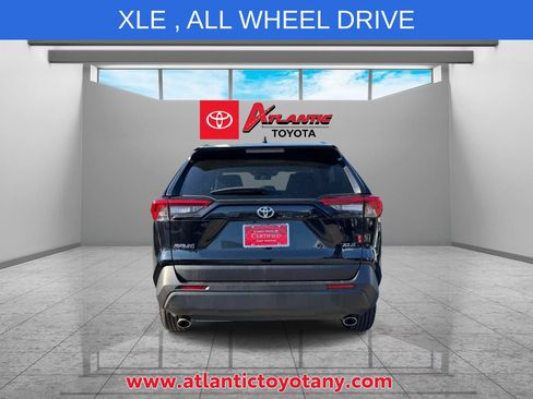 Certified 2024 Toyota RAV4 XLE AWD/4WD image 7