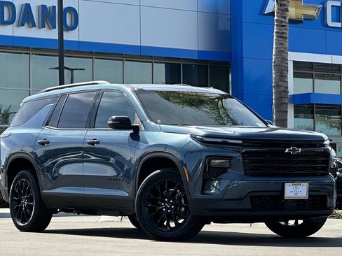 New 2026 Chevrolet Traverse LT w/ Midnight/Sport Edition image 2