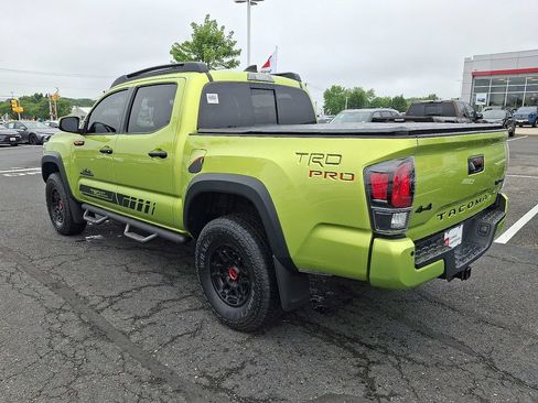 Certified 2022 Toyota Tacoma TRD Pro AWD/4WD image 4